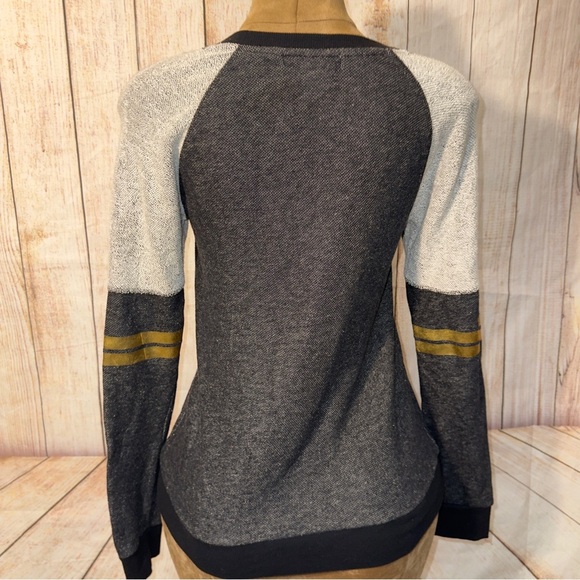 Disney Parks- Minnie Mouse Graphic Burnout thin Sweatshirt, Sz M​ - Picture 6 of 11